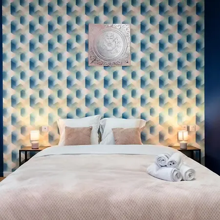 Baignoire Balneo, Baby-foot & Wifi Fibre Appartement *