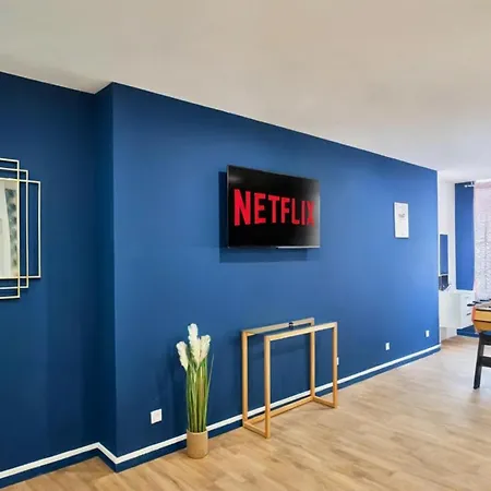 Appartement Baignoire Balneo, Baby-foot & Wifi Fibre Roubaix