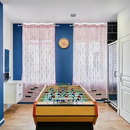 Appartement Baignoire Balneo, Baby-foot & Wifi Fibre