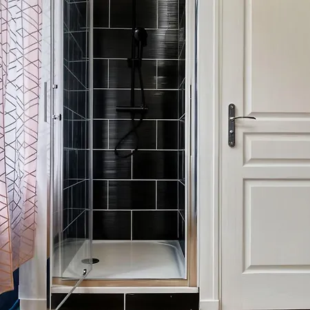 Appartement Baignoire Balneo, Baby-foot & Wifi Fibre