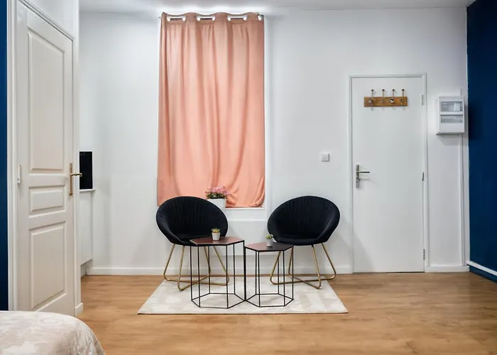 Baignoire Balneo, Baby-foot & Wifi Fibre