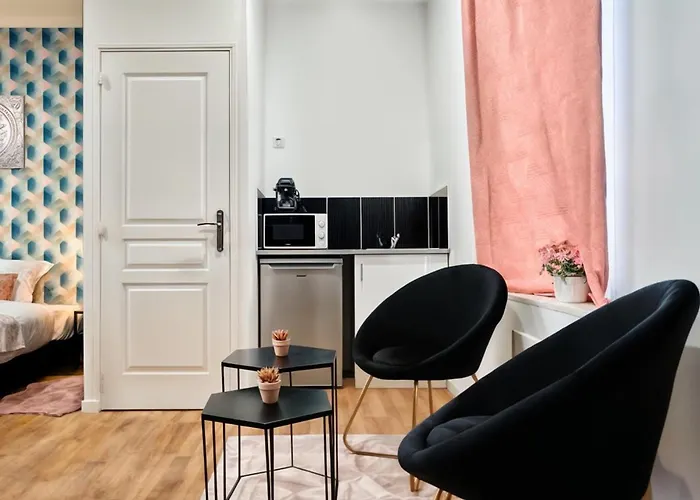 Apartment Baignoire Balneo, Baby-foot & Wifi Fibre *