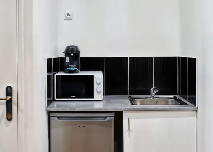 Baignoire Balneo, Baby-foot & Wifi Fibre * Roubaix