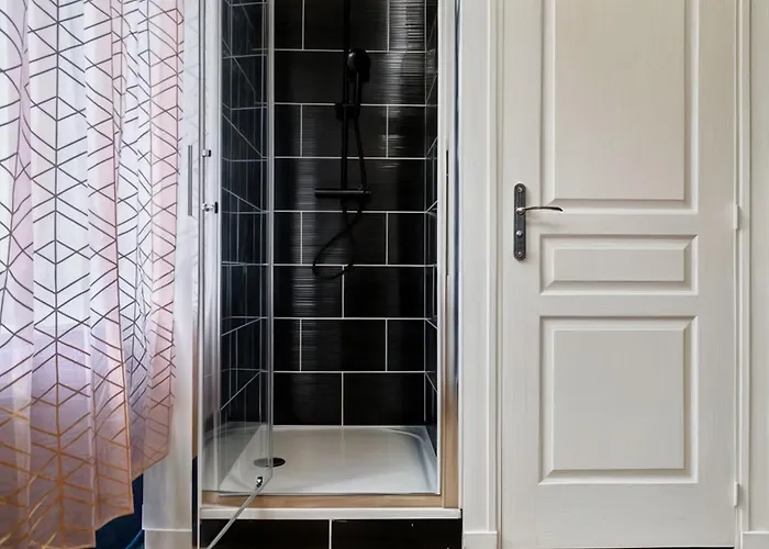 Apartment Baignoire Balneo, Baby-foot & Wifi Fibre